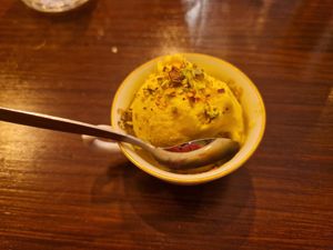 Gelat de safrà i festuc (bastani sonnati) at Noush Barcelona in Barcelona