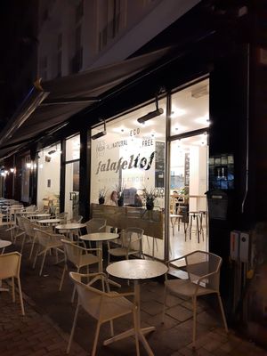 Outside at Falafel Tof in Antwerpen