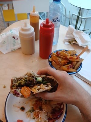  at Falafel Tof in Antwerpen