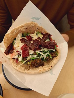  at Falafel Tof in Antwerpen