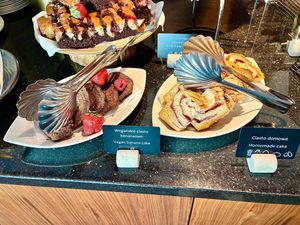 Allergens clearly labelled   at Aquarelle in Wroclaw