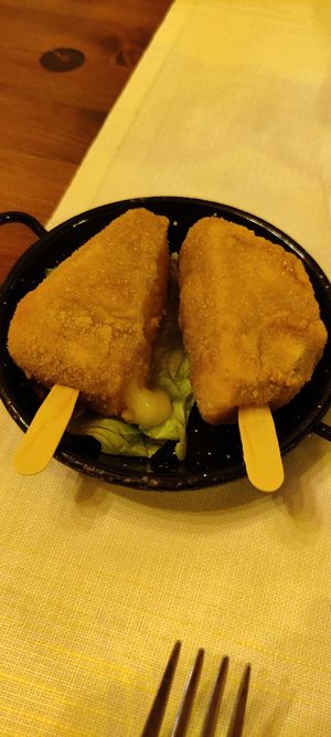 Helado con queso y miel at Ristorante Spagnolo - El Duende in Lazio