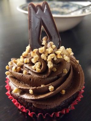 vegan cupcake at Veggiesaurus in The Hague