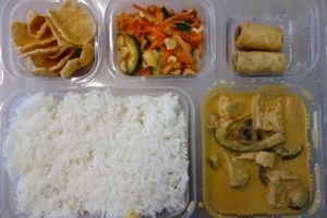 Thai-style (vegan) at Veggiesaurus in The Hague