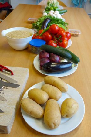 Cooking workshop 'Quick fix vegan meals', November 2014. at Veggiesaurus in The Hague