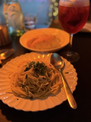 This place is a whole vibe. The music is great, perfect mood lighting, and the food omg tastes amazing. The bread is also very tasty & the hibiscus high ball is a must try ❤️   at BLU - 블루서울 in Seoul