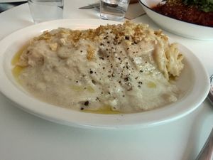 white saucee  at BLU SEOUL - 블루서울 in Seoul