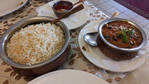Bhindi Masala and rice (for two) at Taj Mahal Indisches Restaurant in Nordrhein-westfalen