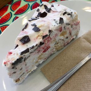 icevegan  cream cake at Carrot Cake in Dusseldorf