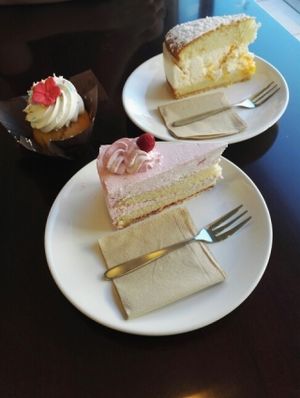 best cakes at Carrot Cake in Dusseldorf