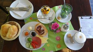 Big breakfast "Schlemmer - Frühstück" at Carrot Cake in Dusseldorf