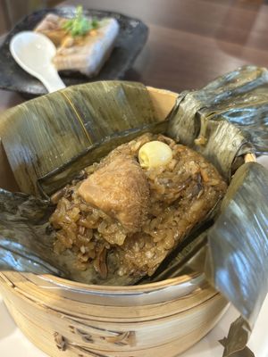 Lotus wrapped rice  at LITE DIM SUM in Kaohsiung