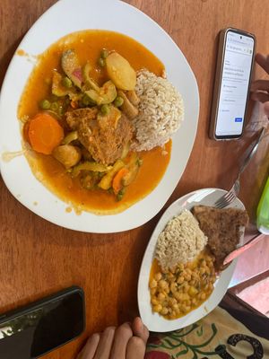 Main   at Veguie House Godmy's - Veggie Saludable in Urubamba