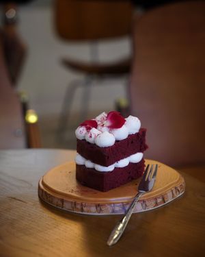 Red Velvet 紅絲絨 (Photo by 找素真漢子) at Vego Coffee - 齋啡 in Kowloon