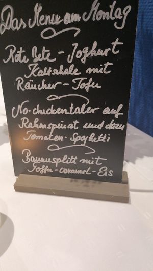 Abend Menü  at Hotel Nicolay in Zeltingen-rachtig