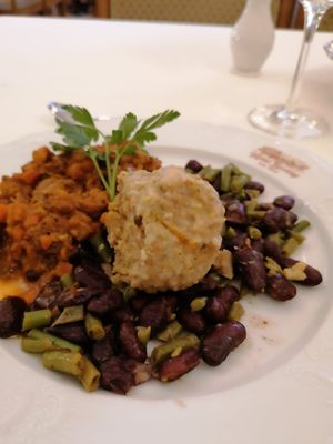 Hauptspeise am Abend   at Hotel Nicolay in Zeltingen-rachtig