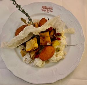 Restaurant The Schlossberg is open every day, we got a three-course menu (€36 pp). This restaurant is the house menu evening restaurant. at Hotel Nicolay in Zeltingen-rachtig