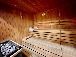 There is a beautiful wellness complex in the hotel.
https://www.hotel-nicolay.de/wellness/ at Hotel Nicolay in Zeltingen-rachtig