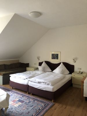 Unser Zimmer  at Hotel Nicolay in Zeltingen-rachtig
