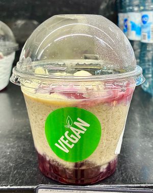 Overnight oats at backWERK - Jannowitzbrücke in Berlin