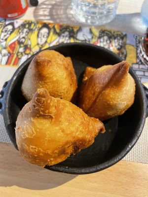 Sambusa mit Gemüse  at Äthiopien Restaurant  in Tirol