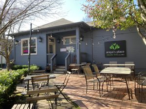 Sunny patio at Araya's Place - Madison St in Seattle