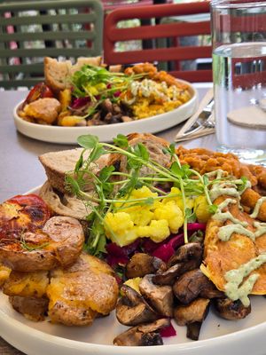  at Tranzit by Flow in Budapest