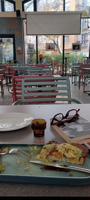 Nice open space, I was there early so it was quiet on a Sunday morning at Tranzit by Flow in Budapest