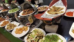 Vegan buffet dishes at QuánGuó JiànKāng 全國健康 - Country Health - Tianmu in Taipei