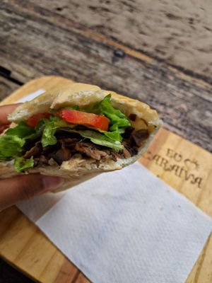 Lanche Vegano de cogumelos at Padoca Caraiva in Bahia