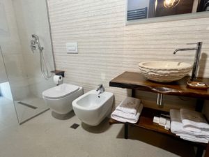 Bathroom   at Grandview Hotel in Qarku I Beratit