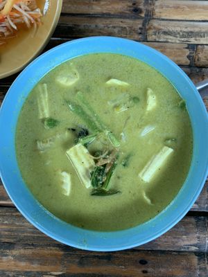 Green curry at Mama Pooh's Kitchen in Koh Phangan