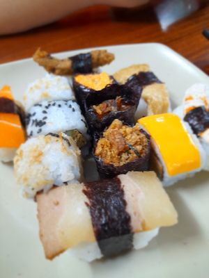 Vegan sushi at Bánh mì chay Nguyễn Trãi in Ho Chi Minh City