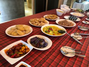 Lunch Buffet: more food is filled in! at Paramita Vegetarian Restaurant - Cheung Yee in Kowloon