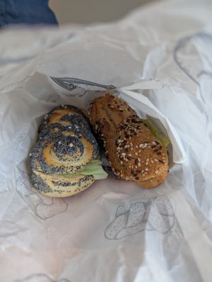 Hummusweckle at brotsüchtig • Bio Bäckerei in Oberösterreich