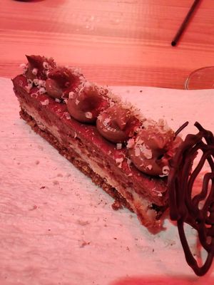 Joya de chocolate y avellanas at Desoriente - Granados in Barcelona