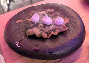 Shiso's tempura at Desoriente - Granados in Barcelona