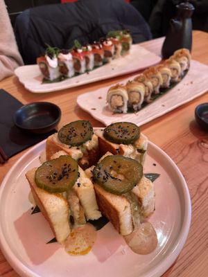 Bikini, foie gras roll y rock&roll  at Desoriente - Granados in Barcelona