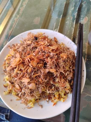 Xoi tron nem at Bếp Chay Huệ Nhiên in Hanoi