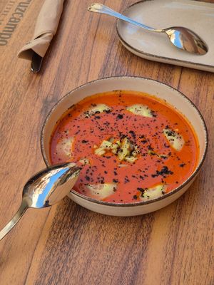 Samorejo con remolacha (fuera de carta) at La Verdulera in Cadiz