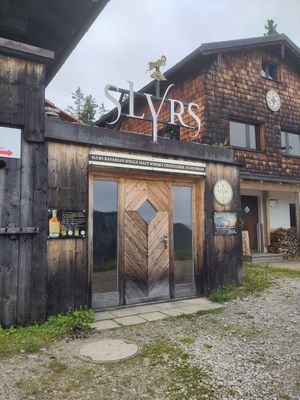 Whiskey at Jagahütt'n am Stümpfling in Bayern