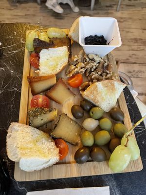Cheese platter at Bubita Bar in Barcelona