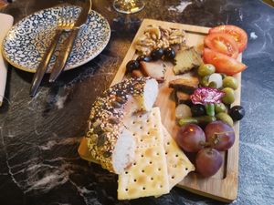 vegan cheese '3 amigos' at Bubita Bar in Barcelona
