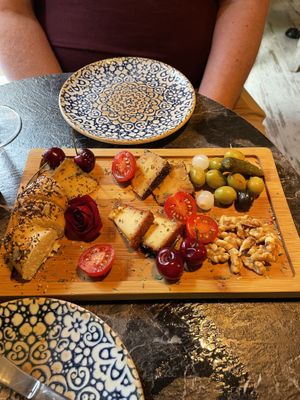 Vegan cheese plate  at Bubita Bar in Barcelona