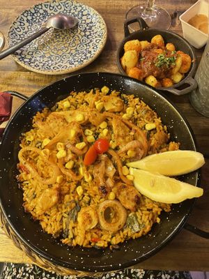 Vegan chicken paella  at Bubita Bar in Barcelona