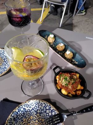 Alcohol free sangria Jessica and Mona Lisa  with croquettas en gnocchi tapas at Bubita Bar in Barcelona