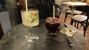 Sangria (Frida e inquisicion) #Veganuary at Bubita Bar in Barcelona