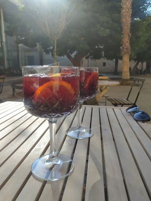 Sangría - Jessica at Bubita Bar in Barcelona