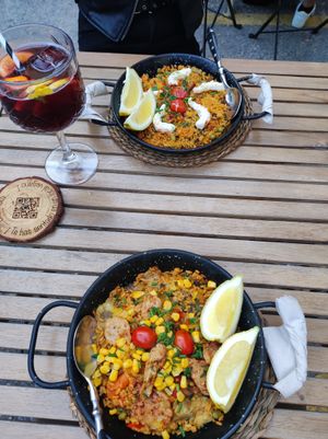 Paella, Non-alcoholic Sangria at Bubita Bar in Barcelona
