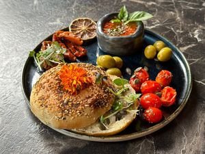 #rossopomodoro bagel with three choices of tomatoes, pureed, baked and sundried at Bubita Bar in Barcelona